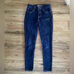 Levi’s Women’s High Rise Skinny Jeans Dark Wash Size 25
